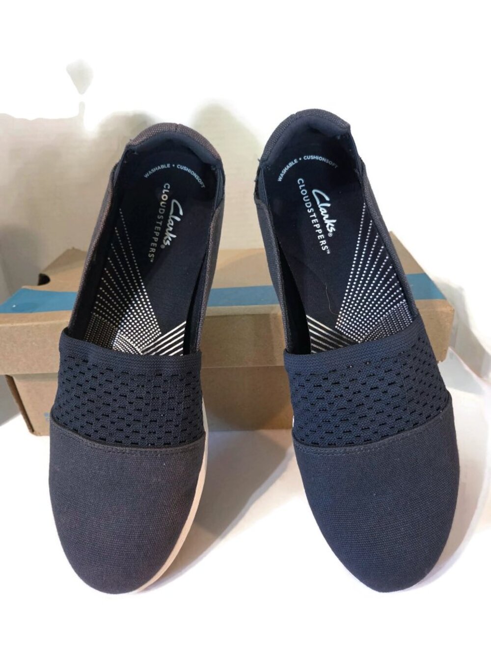 Clarks Breeze Vibe Cloudsteppers Womens 9.5 Blue Sneakers Shoes Comfort New Box
